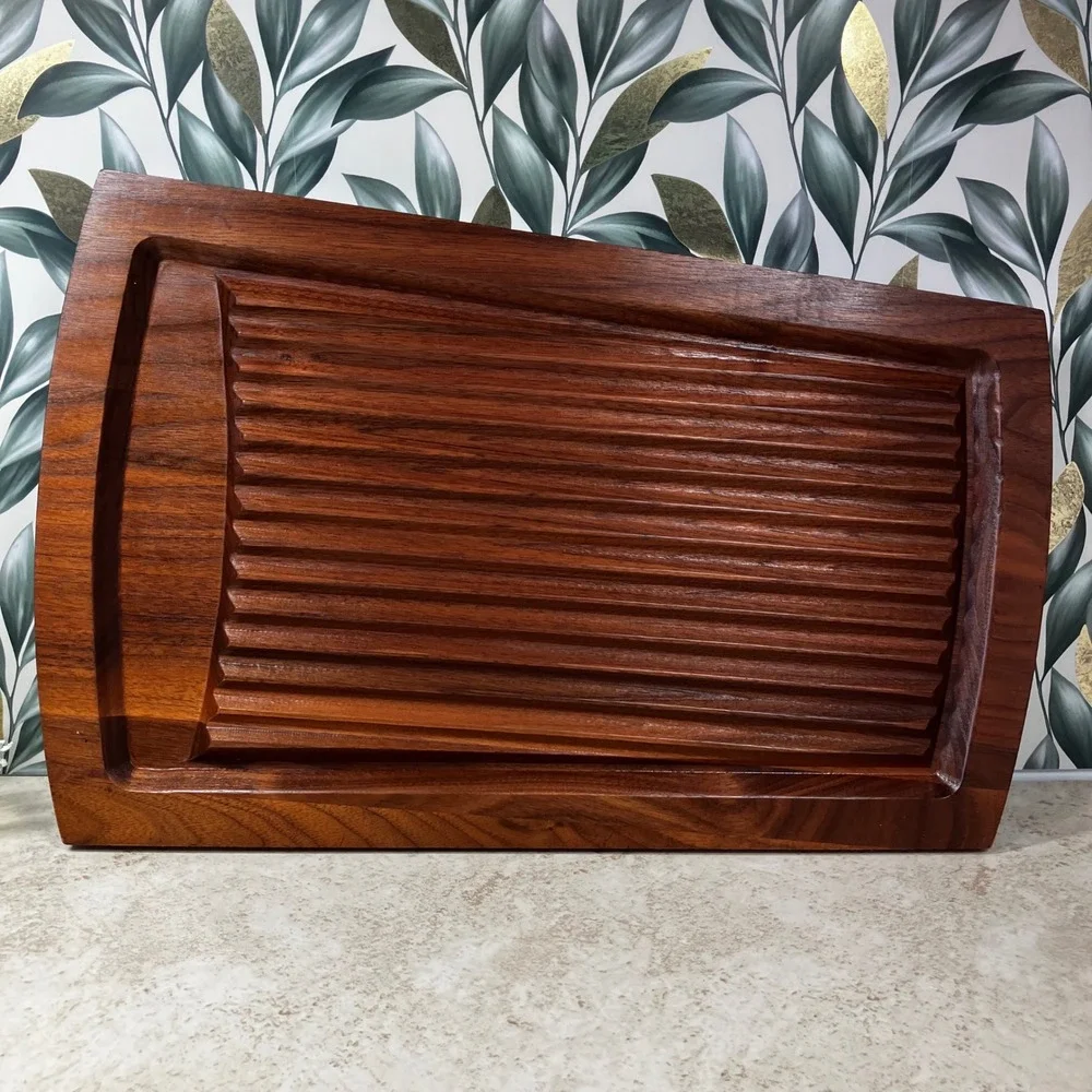 Carvel Hall Carving Board Solid Walnut 17.5x10.5 Brown Vintage Juice Grooves